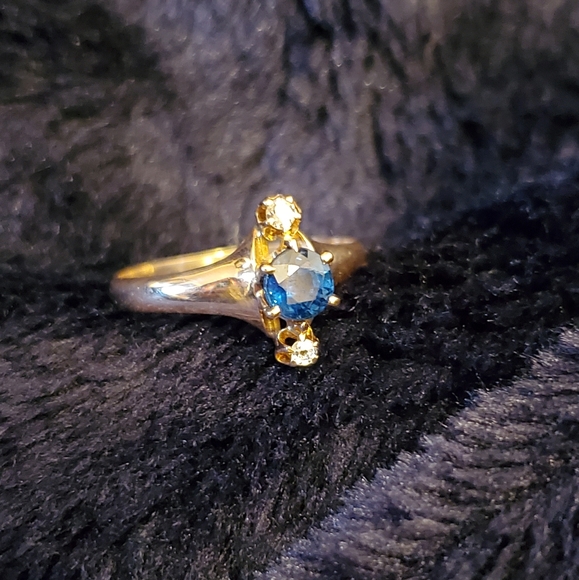Antique 14K Sapphire and Diamond Ring - Picture 6 of 14
